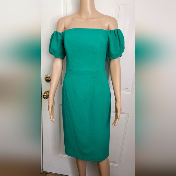 Black Halo Arden Off The Shoulder Dress - Picture 2 of 8